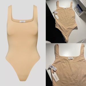 🆕 Aritzia Babaton Contour Tank Bodysuit